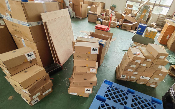 IZUMI COMMERCIAL COMPANY LIMITED 제조업체의 생산 라인